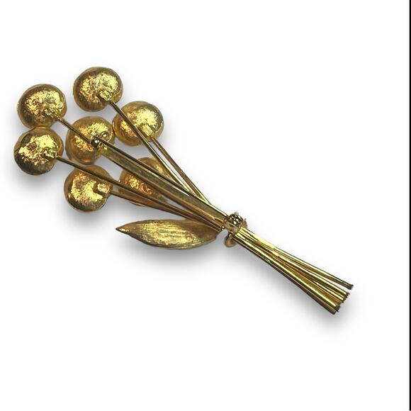 1950s  Mid Century Judy Lee Gold Tone BROOCH & Clip Earrings - Picture 8 of 12